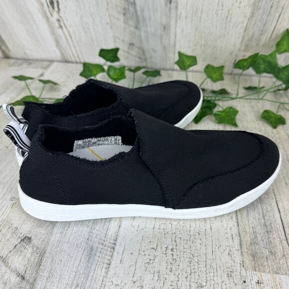Vionic Women's Malibu Slip On Canvas Shoes, Size 7.5 - Picture 1 of 8